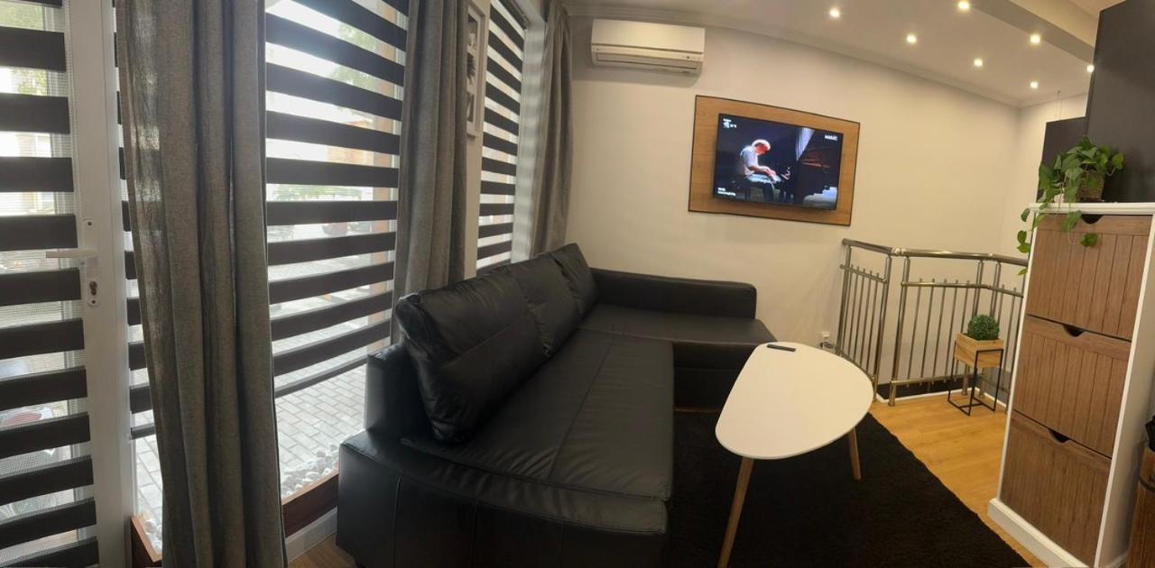 Casa Raffaelo Apartment Burgas Bagian luar foto
